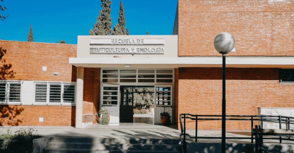 Falsas amenazas de bomba en San Juan: evacuaron escuelas en Capital, Zonda, Pocito, Ullum y Sarmiento
