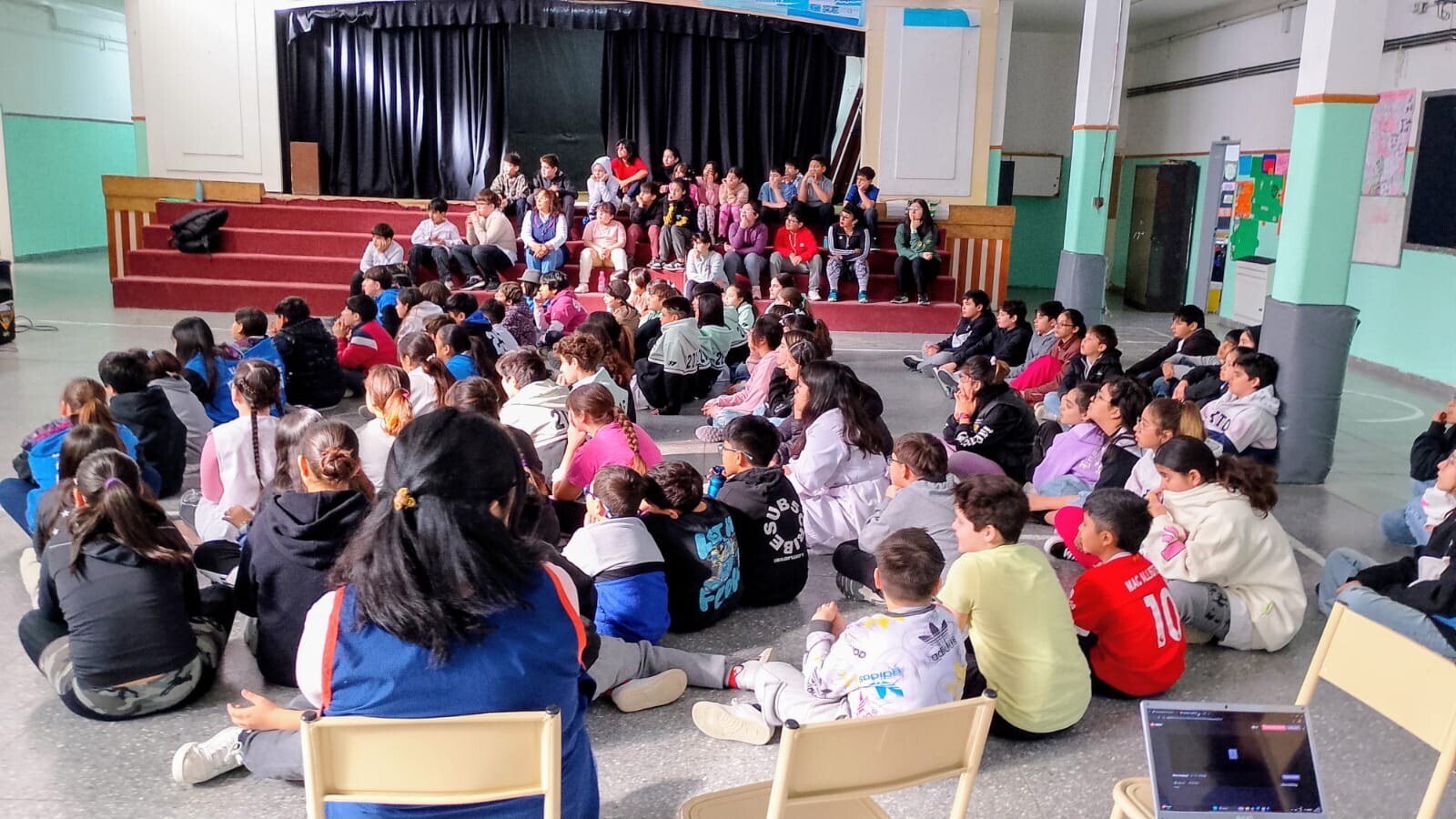 Educación - Formación en Ciberseguridad y Ciudadanía Digital 2.jpeg Cerca de 4.000 estudiantes y familias chubutenses participaron de acciones de formación en Ciberseguridad y Ciudadanía Digital