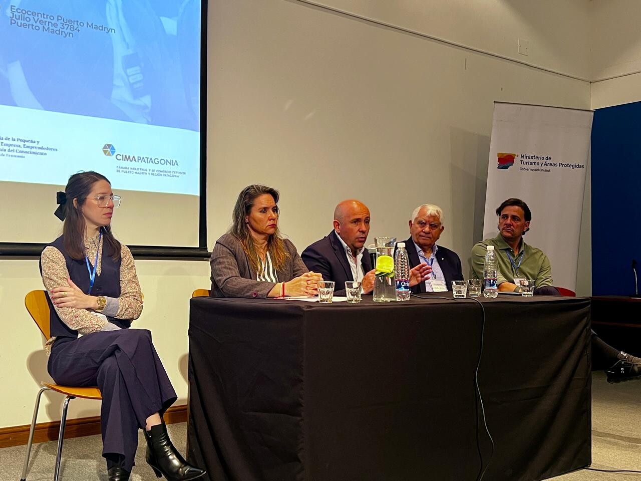 El Gobierno de la Provincia participó del Día PyME CASFOG en Puerto Madryn