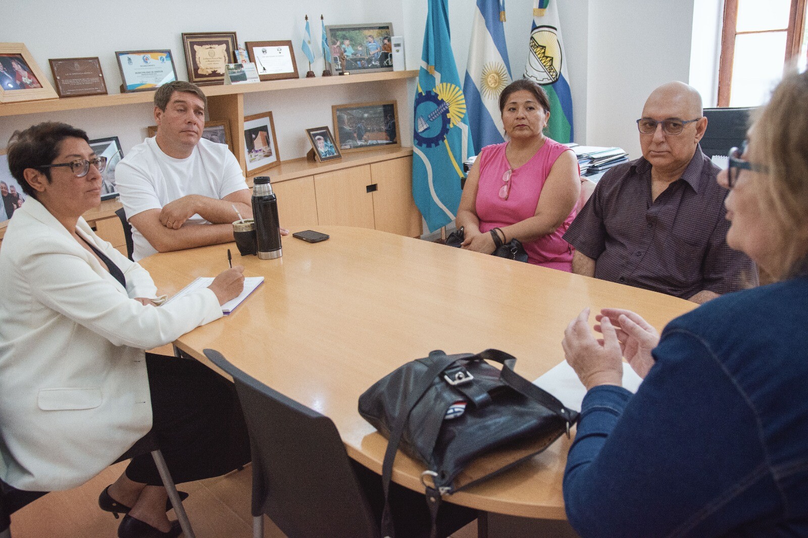 El intendente Biss y la coordinadora general de NICADPI articulan acciones para futuros trabajos conjuntos