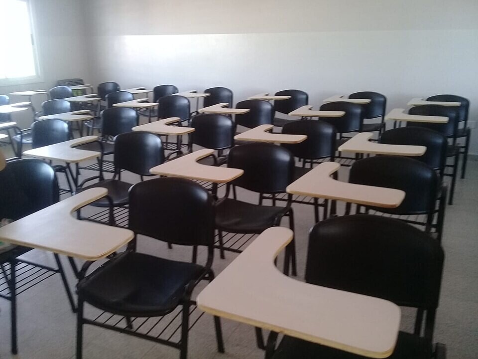 El_aula_como_espacio_educativo.jpg VIOLENCIA EN UNA ESCUELA DE SAN MARTÍN: LA MAMÁ DE UNA ALUMNA AGREDIÓ A UNA MAESTRA