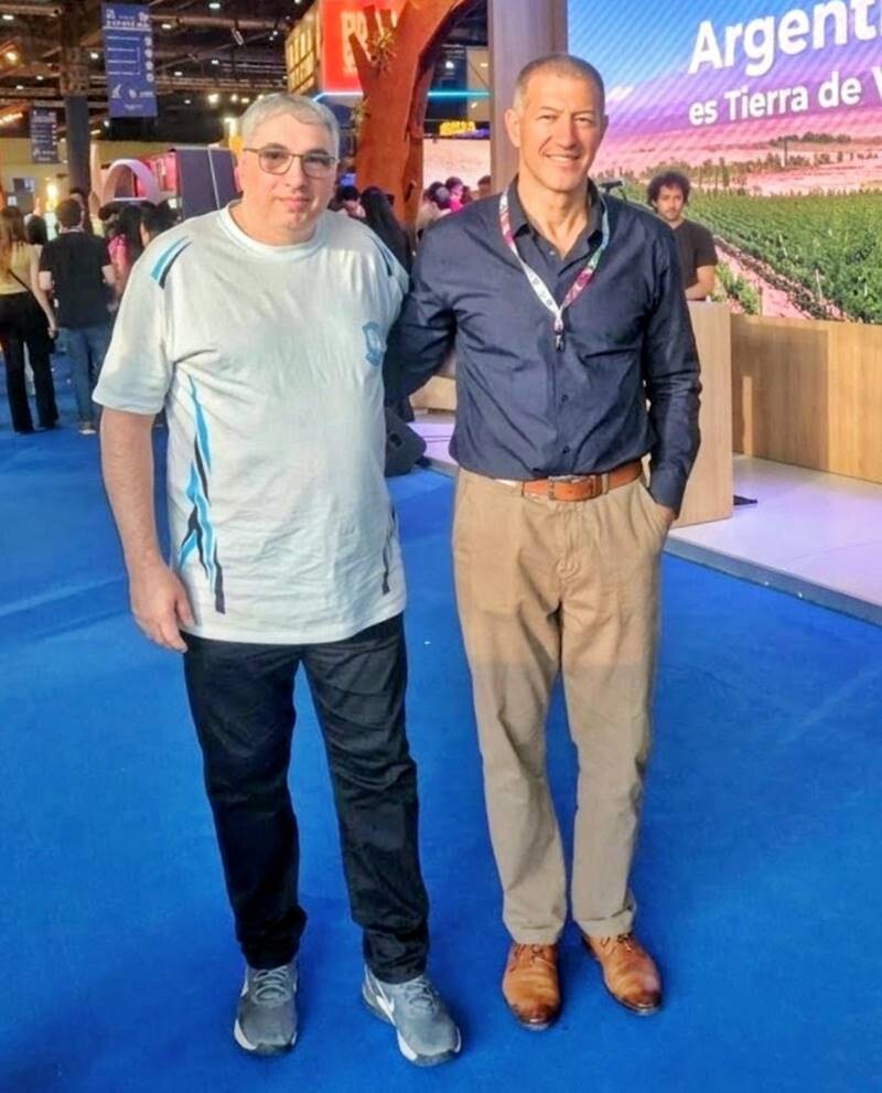 Emiliano Felice Villa Gesell - Mauro Calandra.jpg Emiliano Felice Villa Gesell - Mauro Calandra.jpg