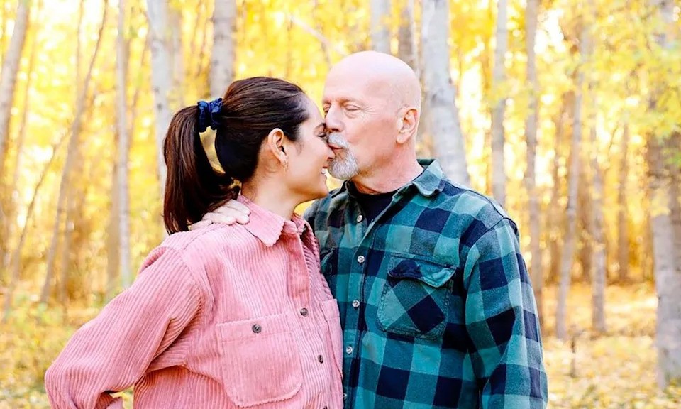 Emma y Bruce.jpg