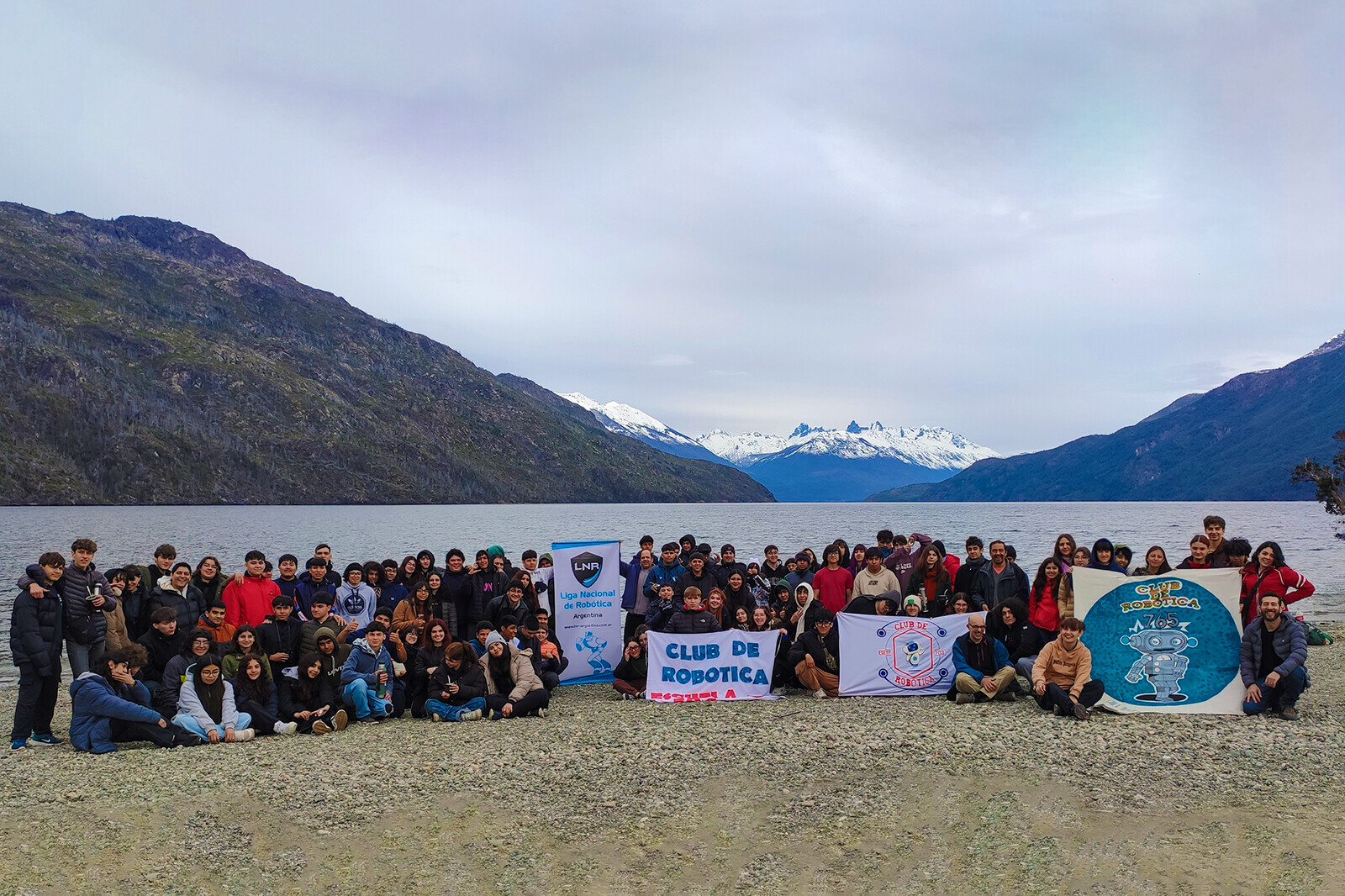Encuentro Robótica Lago Puelo 01.jpg