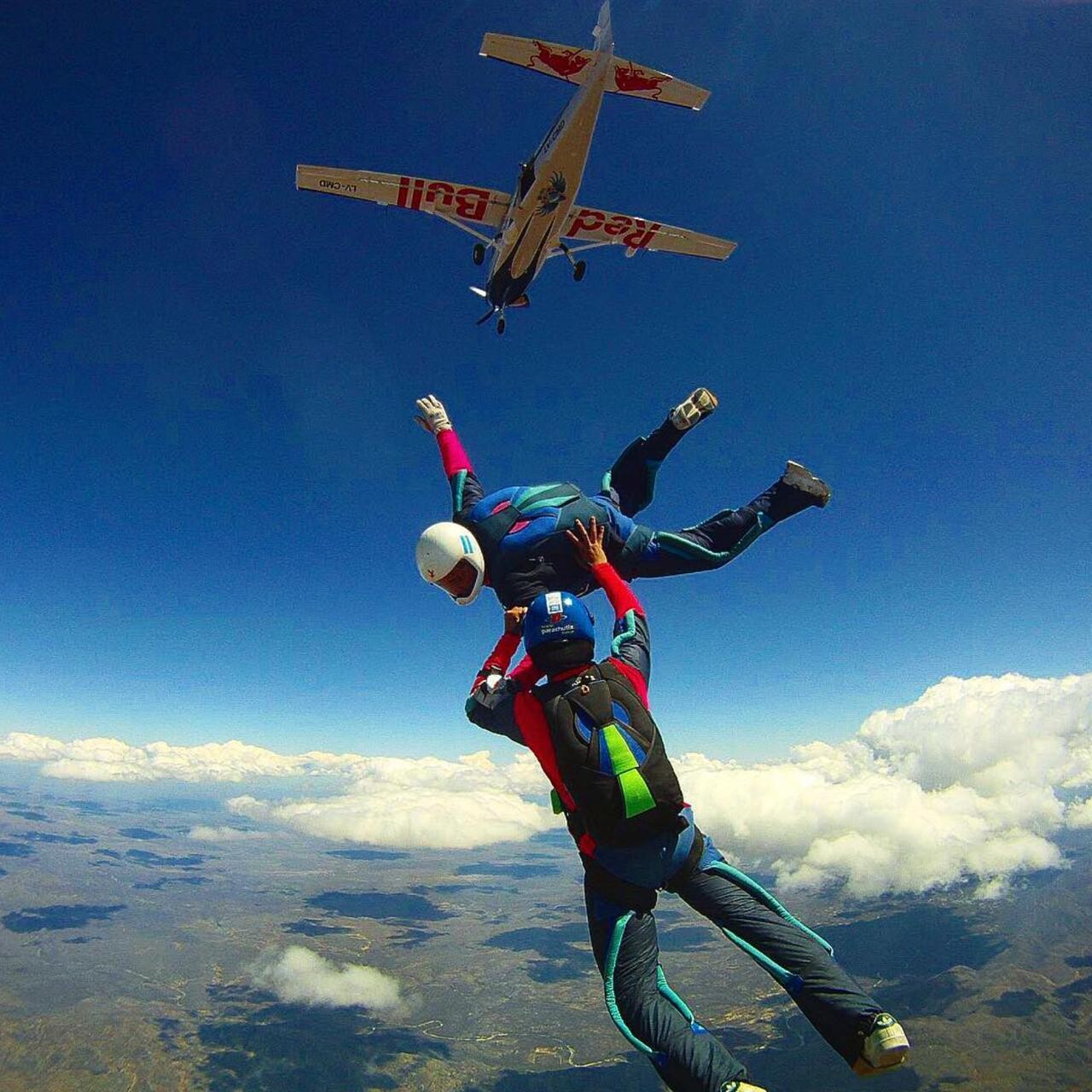 El Centro de Aviación Civil San Juan convoca a nuevos alumnos para el Curso de Paracaidismo Deportivo 2026