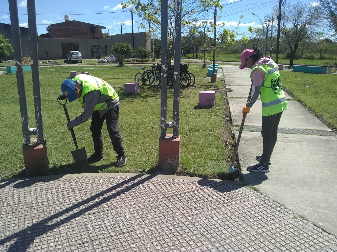 La comuna local profundiza a diario el mantenimiento de espacios públicos en la ciudad