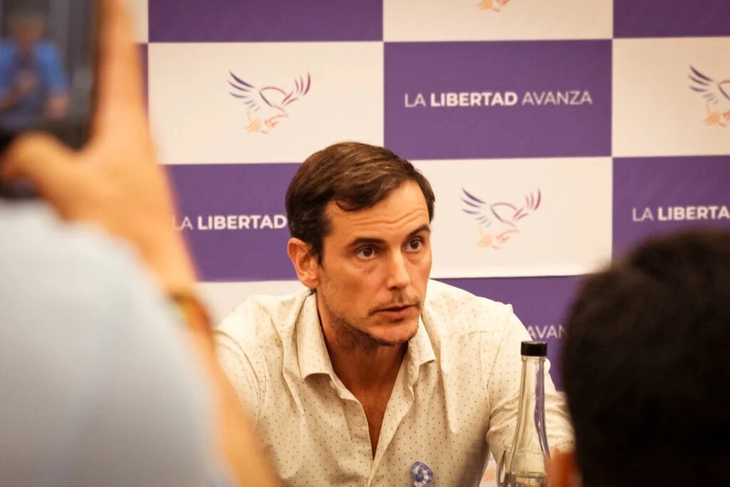 “Esto recién arranca”: Hartfield apuntó contra la Renovación y denunció manipulación en los resultados