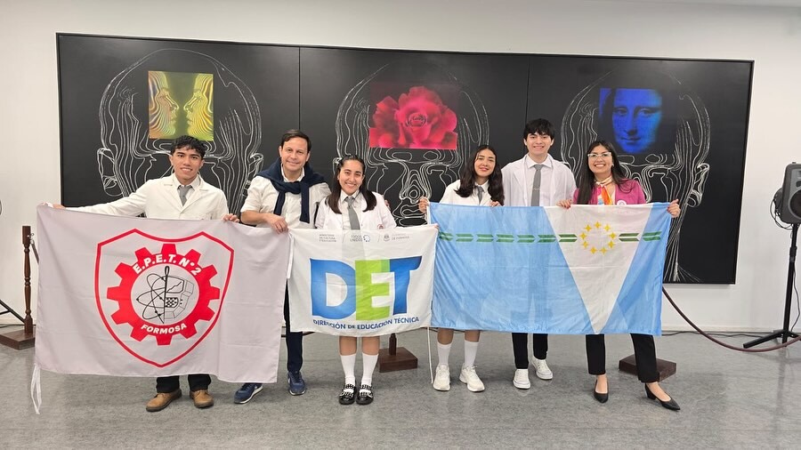 Estudiantes-EPET3.jpg Estudiantes-EPET3.jpg