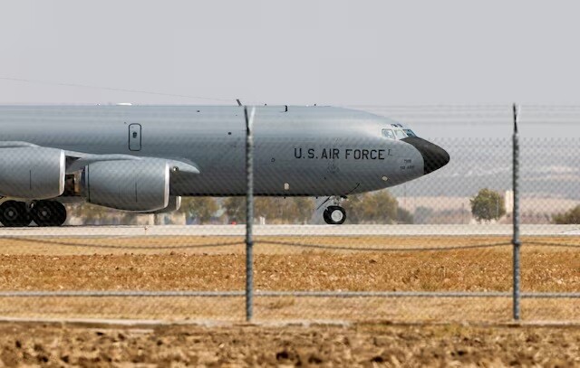 F.jpg Aviones estadounidenses abandonan España después de que el Gobierno dijera que sus bases no pueden usarse para atacar a Irán