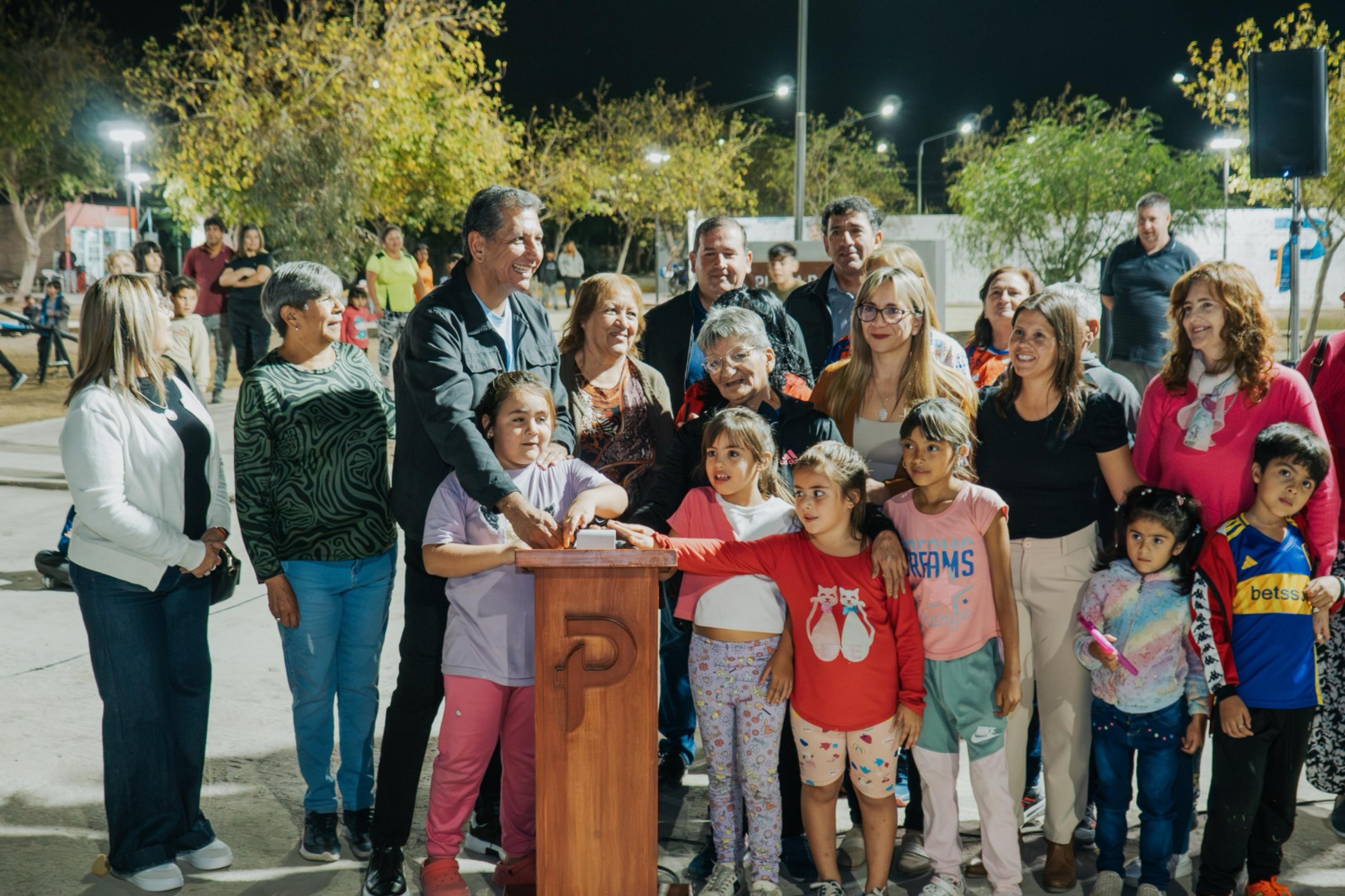 POCITO: Vecinos del Barrio Cooperativa Laprida ya tienen la plaza totalmente renovada