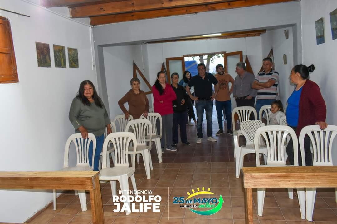 FB_IMG_1727186081109.jpg Municipalidad 25 de Mayo brindando apoyo a las instituciones religiosas locales.