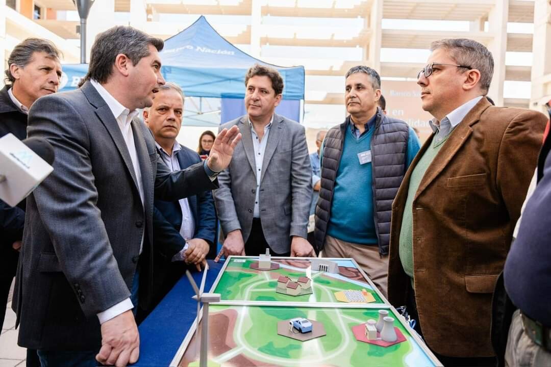 FB_IMG_1728309989977.jpg ¡Felicitaciones, Marcelo Molina es ingeniero y director del Instituto de Energía Eléctrica de la UNSJ.