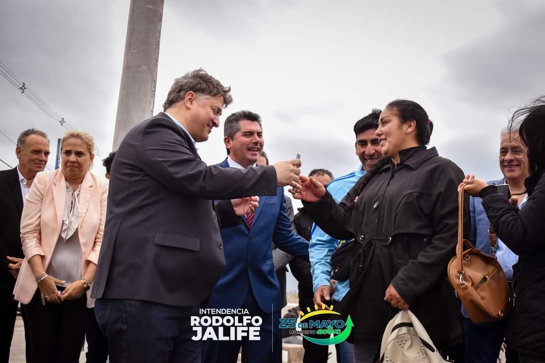 FB_IMG_1729192536050.jpg Las Casuarinas celebra un logro compartido, un sueño hecho realidad.