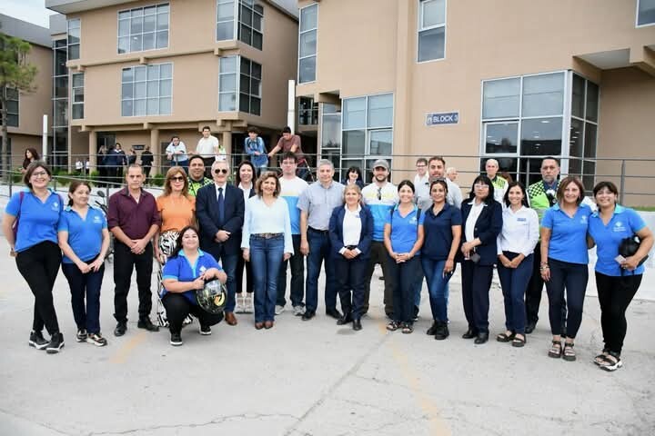 FB_IMG_1734574843091.jpg La intendente Fuentes participó de la apertura de la capacitación para agentes de tránsito de la clínica de conducción segura de motos