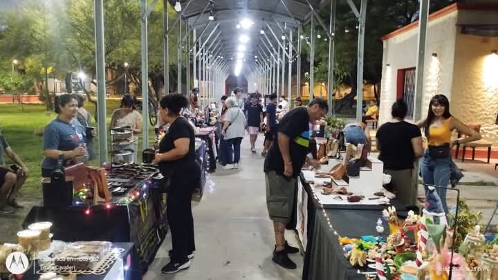 FB_IMG_1734575202759.jpg La Municipalidad habilita ferias de emprendedores y artesanos con motivo de las fiestas de fin de año