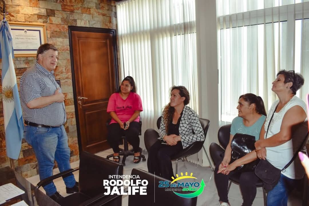 FB_IMG_1737080729277.jpg Intendente Rodolfo Jalife «Importante aporte institucional destinado a fortalecer las actividades y proyectos»