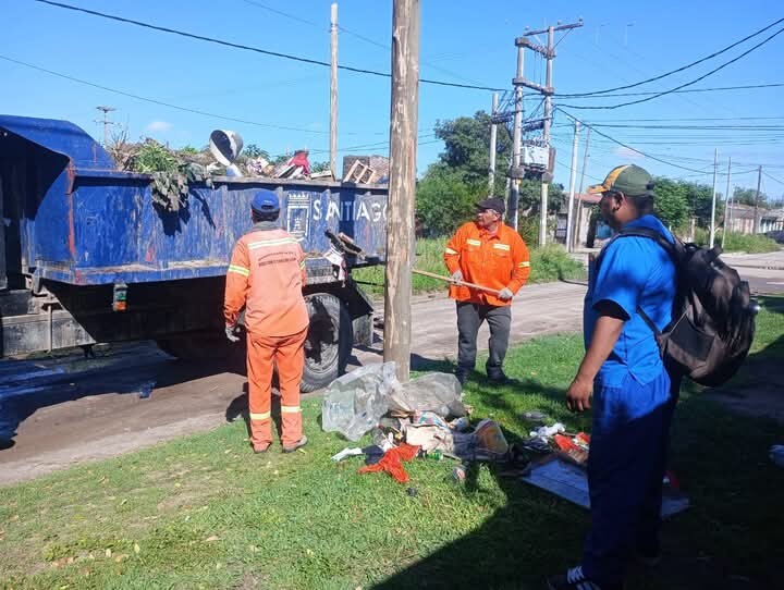 Salud y Servicios Urbanos de la Municipalidad abarcaron más de 77 cuadras con tareas de descacharreo en el barrio Borges