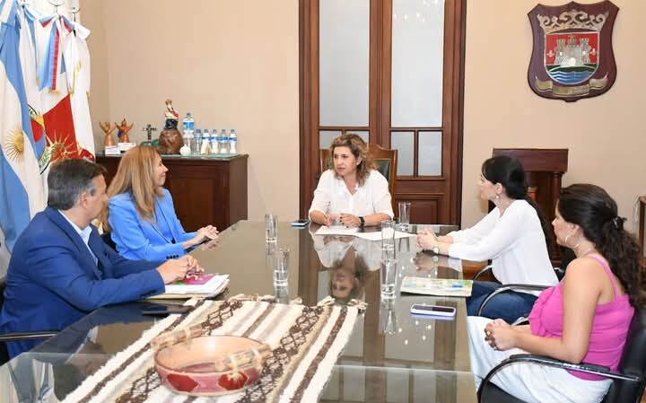 La intendente Fuentes y la ministra O’Mill se reunieron para planificar actividades por el Día de la Mujer