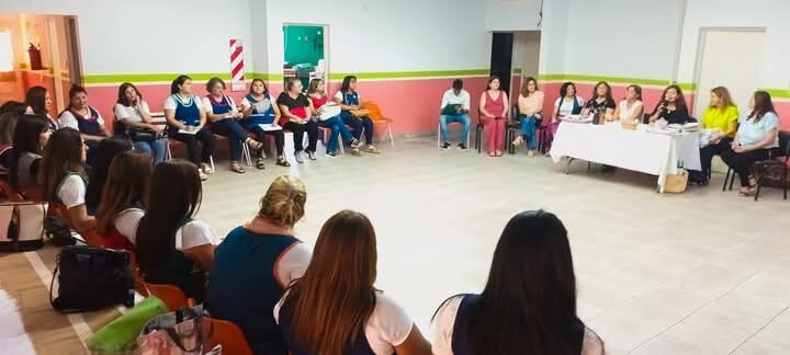 Autoridades de Educación y directoras de jardines de infantes municipales se reunieron para reforzar lineamientos del ciclo lectivo