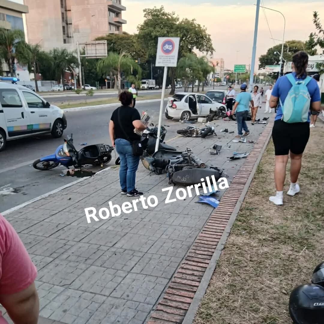FB_IMG_1741476775977.jpg Corrientes: Que haya un castigo ejemplar para el conductor que casi provoca una tragedia frente al Hospital Escuela