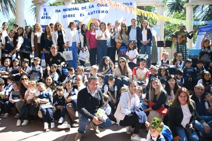 La intendente Fuentes destacó el trabajo inclusivo y de concientización sobre el autismo en los jardines de infantes municipales