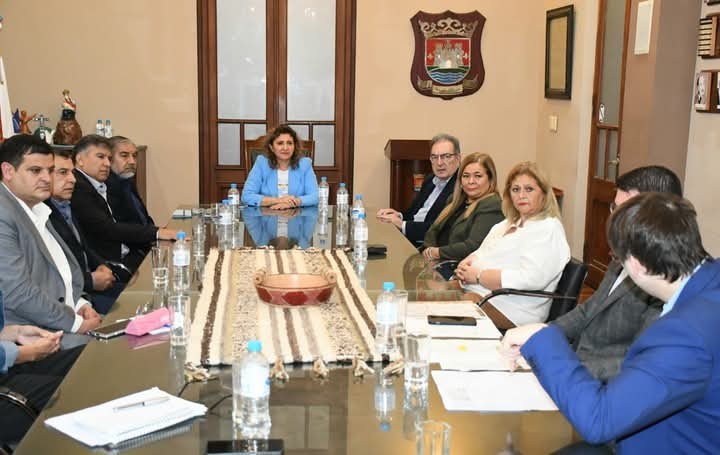 La intendente Fuentes mantuvo una reunión de trabajo con concejales del Frente Cívico