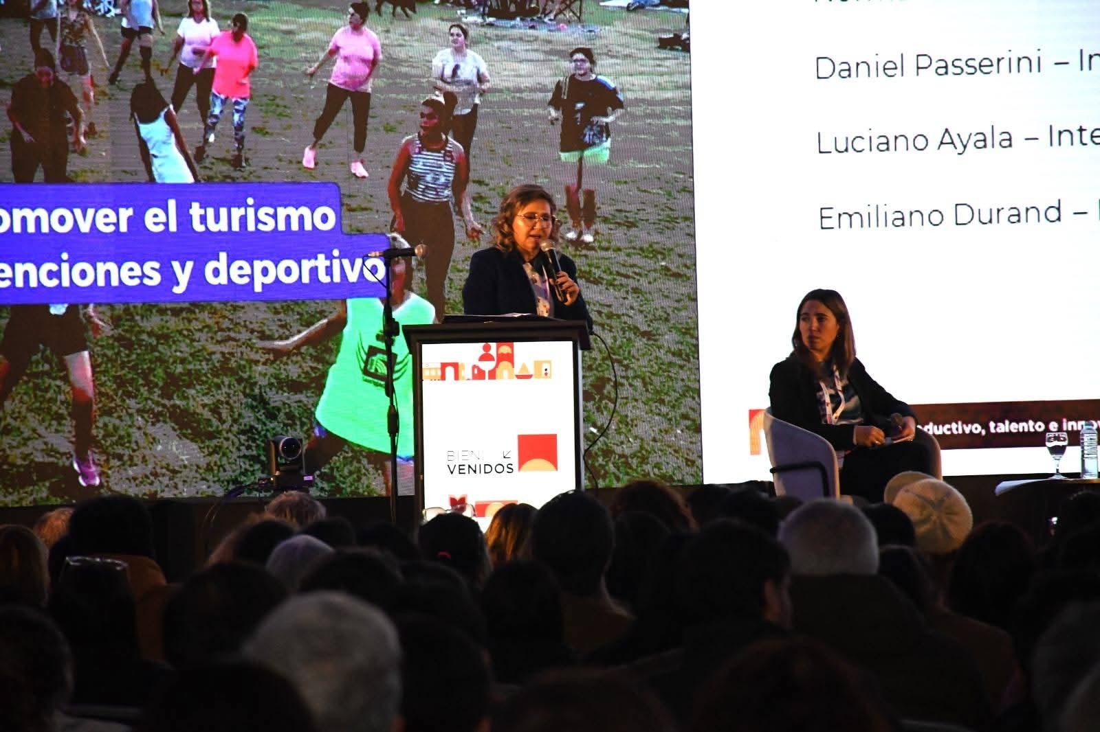 La intendente de Fuentes expuso en Smart City sobre los desafíos en los grandes centros urbanos