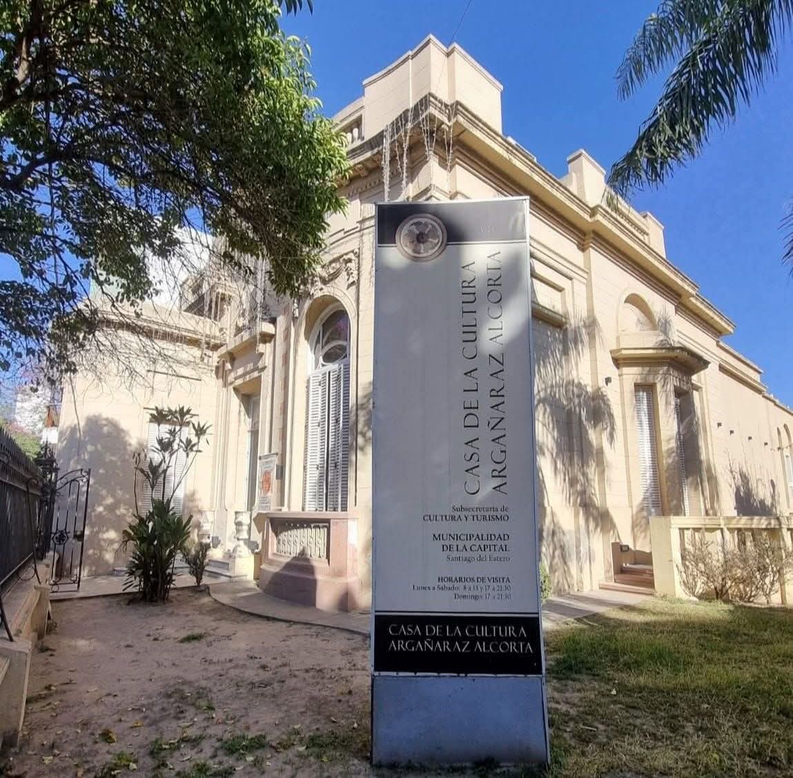 Cultura de la Municipalidad lanzó el concurso Salón de Formato Mediano 2025 para artistas plásticos