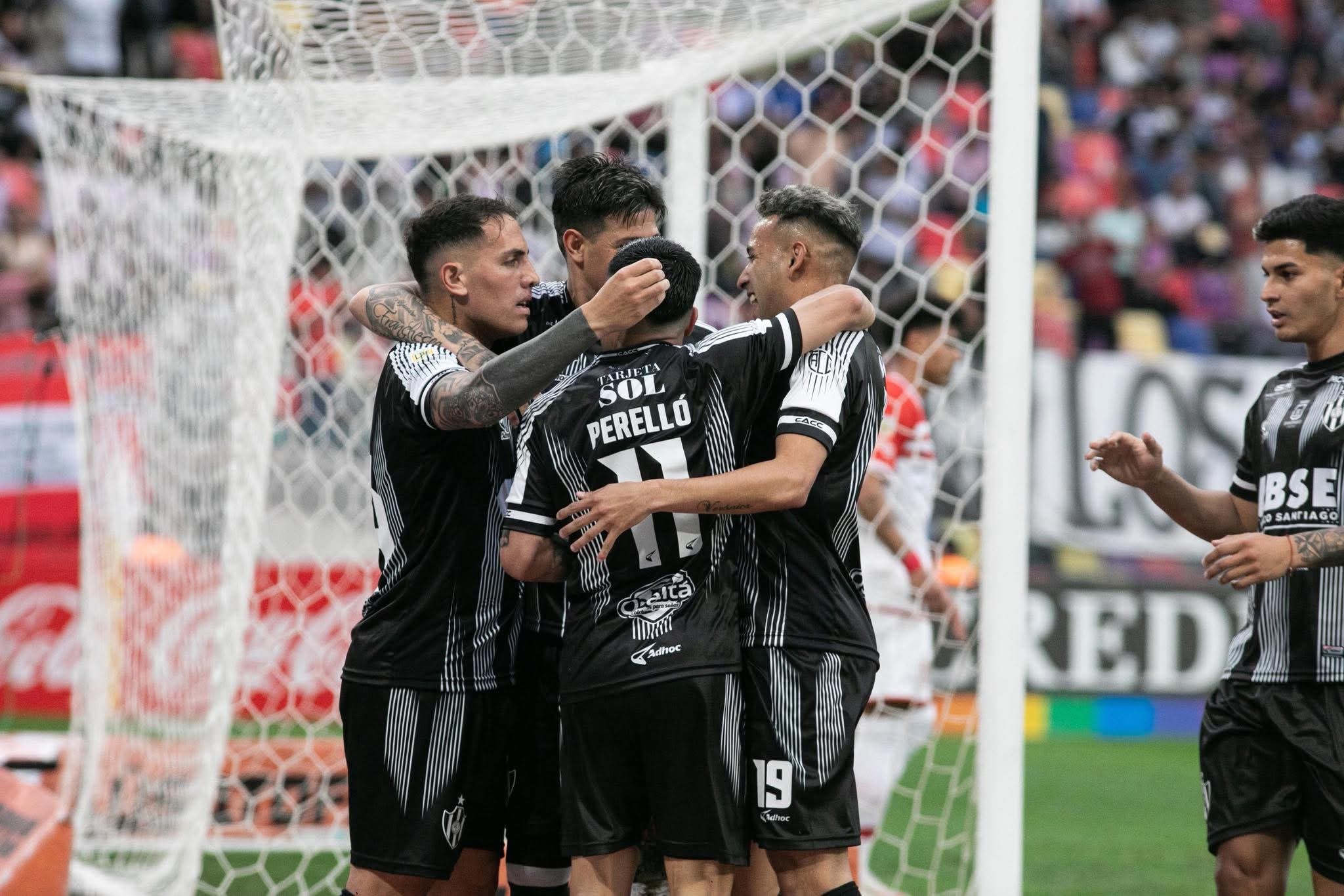 POR UNA VUELTA MAS: CENTRAL CORDOBA – VELEZ EN ROSARIO DESDE LAS 16HS