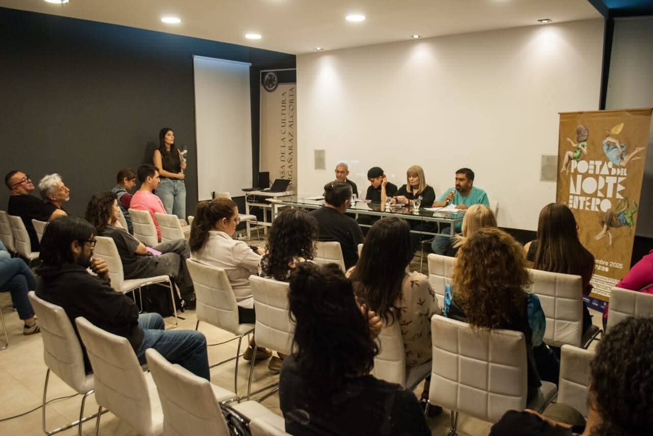 Poetas del Norte Entero”, organizado por la Dirección de Cultura de la Municipalidad y la Subsecretaría de cultura de la provincia en el marco de la 15º Feria Provincial del Libro.