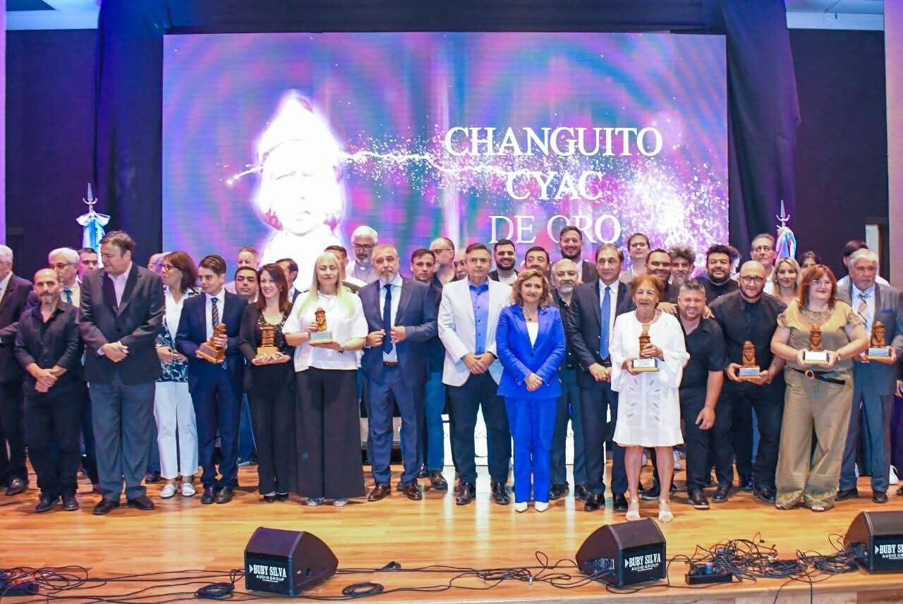 La intendente Fuentes participó de la entrega de los Premios Changuito de la Fundación Conciencia y Acción Ciudadana