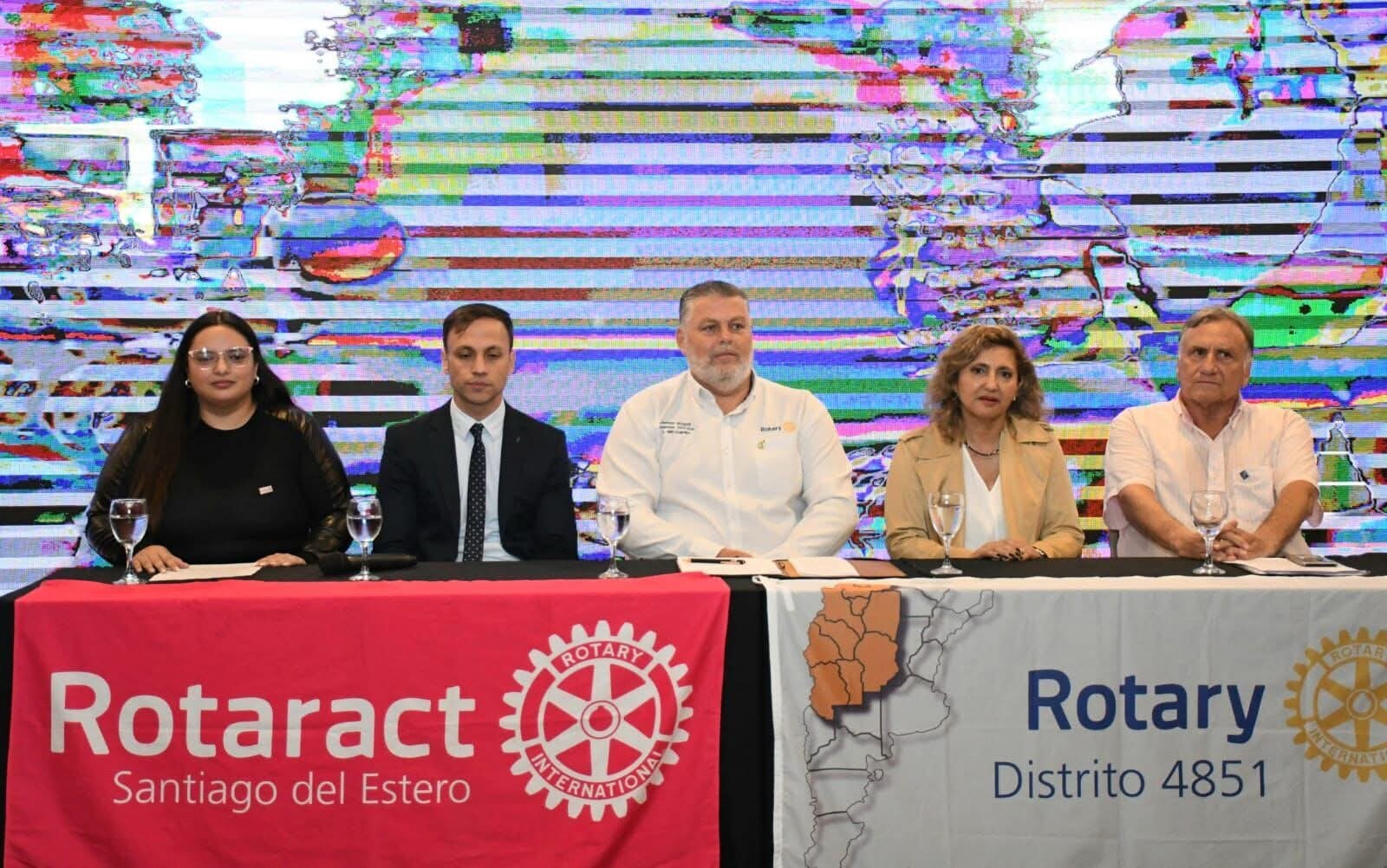 La intendente Fuentes participó de la entrega de sillas de ruedas impulsado por el Rotary Club