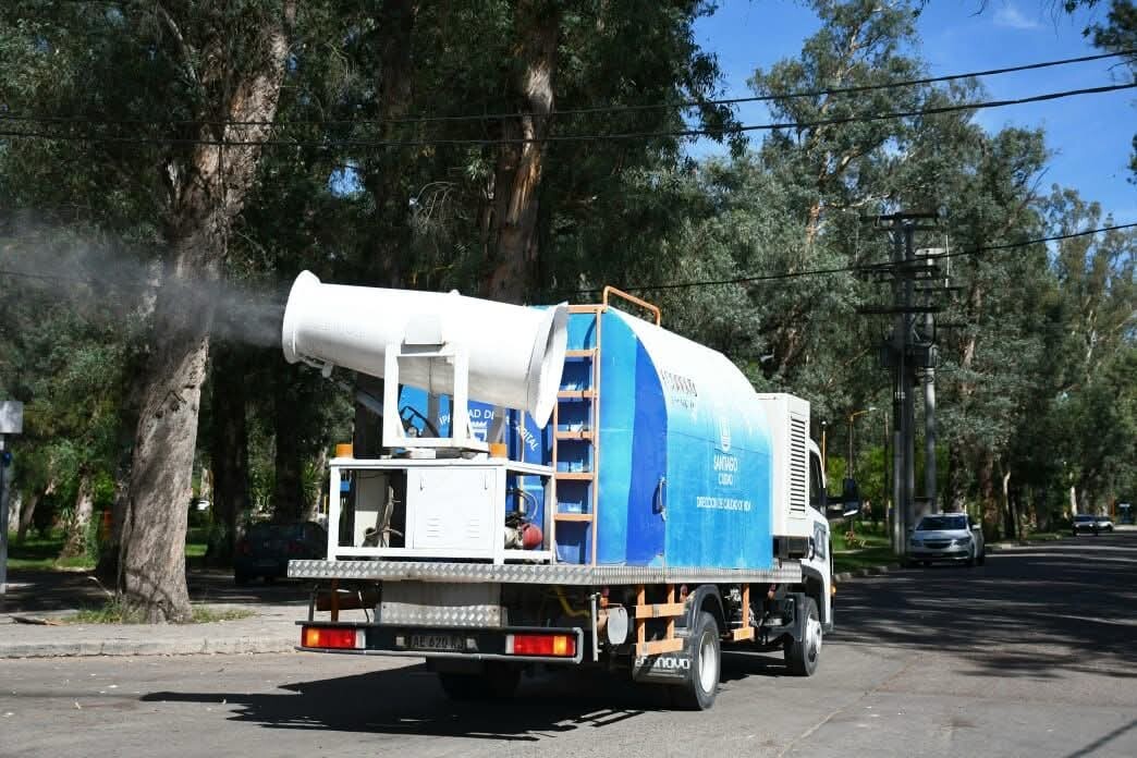 LA MUNICIPALIDAD CONTINÚA CON LOS OPERATIVOS DE FUMIGACIÓN CONTRA EL DENGUE