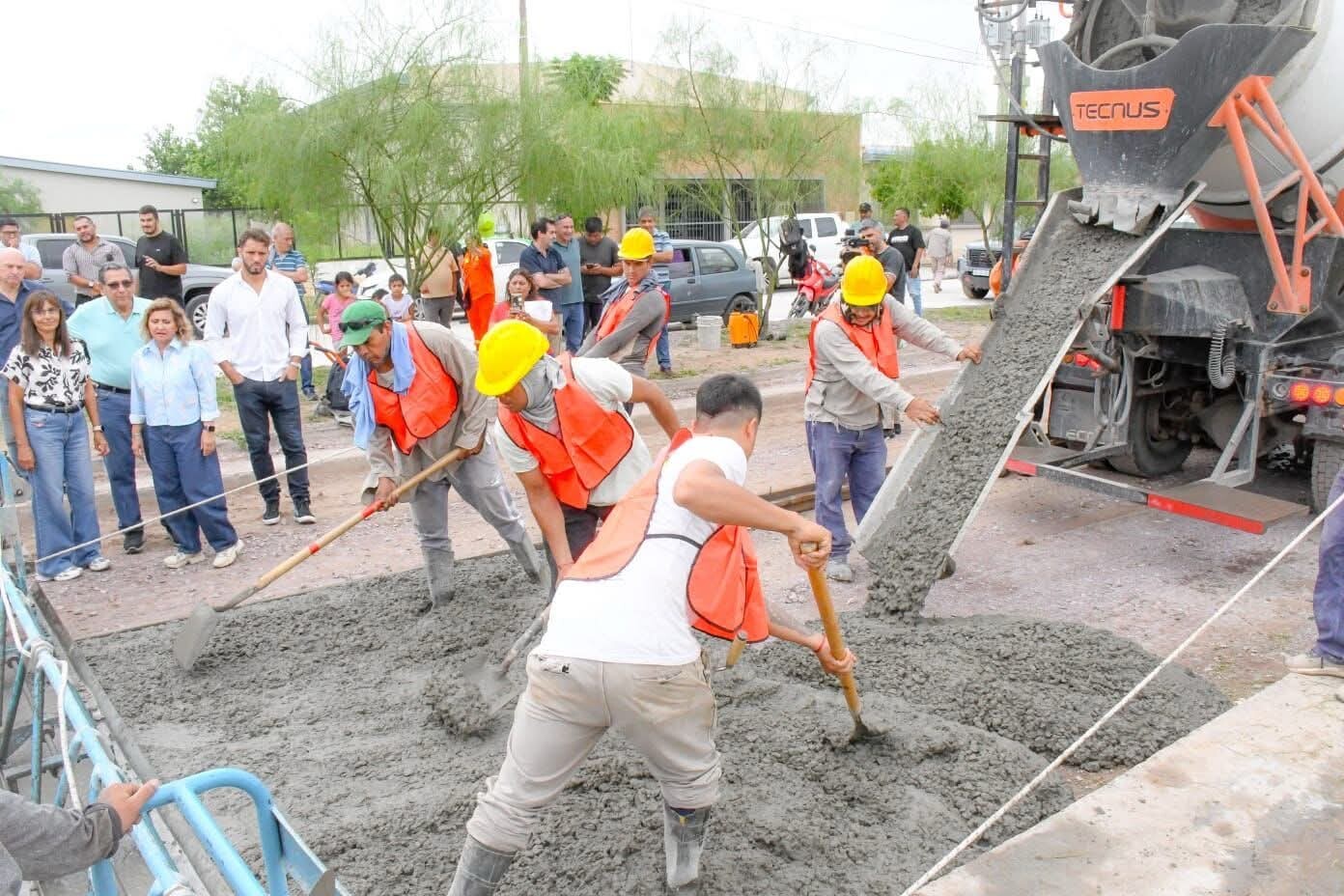 La intendente Fuentes destacó el avance de la pavimentación en el barrio Belén