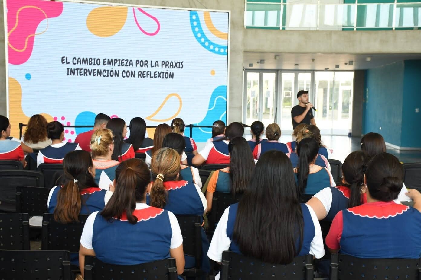 Docentes y directivos de los jardines de infantes de la Municipalidad participaron de una jornada de capacitación pedagógica