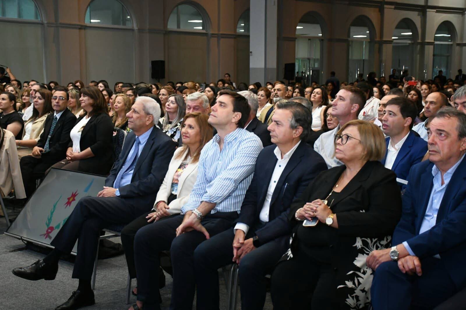 La intendente Fuentes asistió al acto encabezado por el gobernador Suárez sobre Pautas de Opción de Cargos Docentes