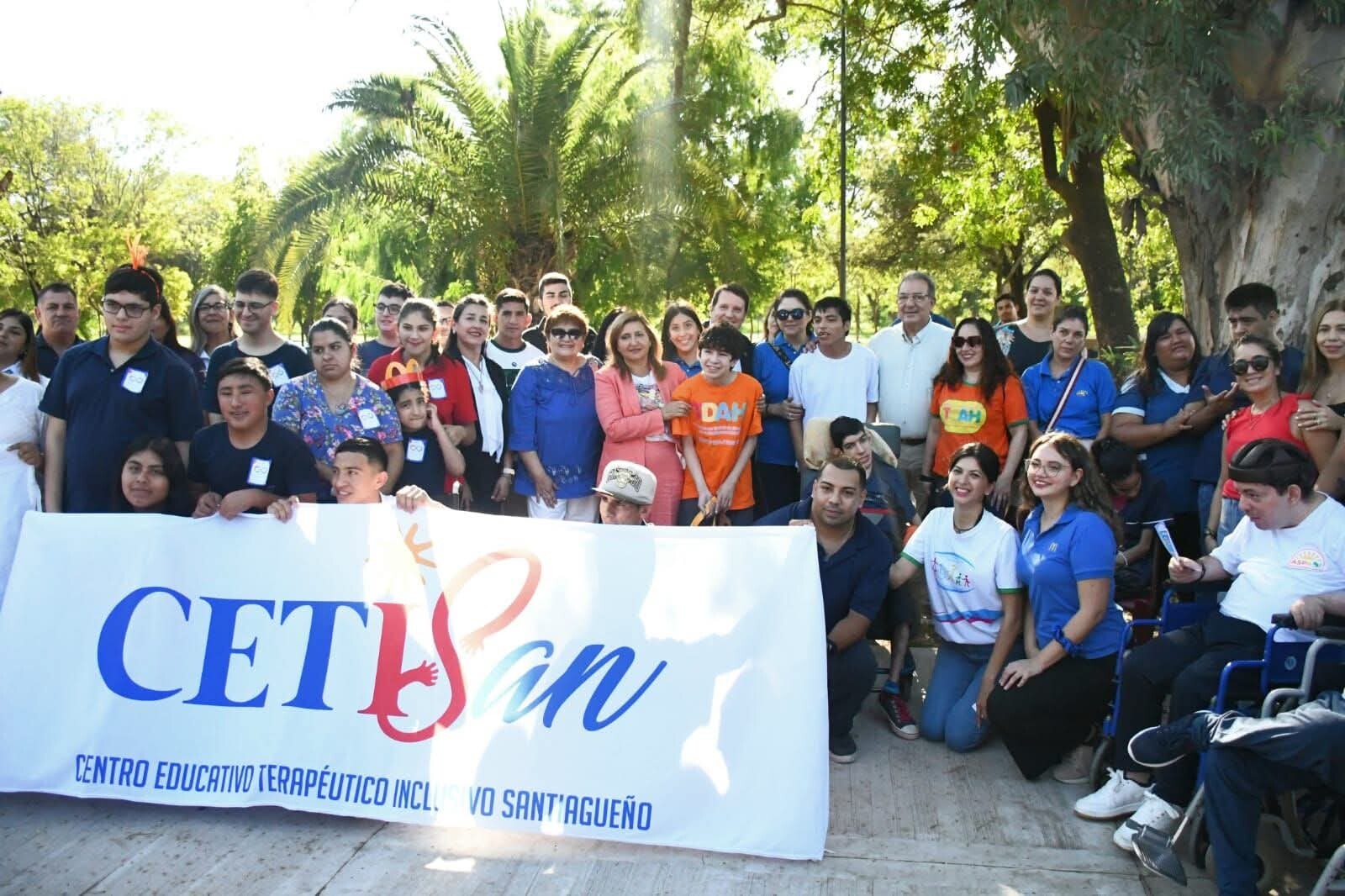 La intendente Fuentes participó de la jornada de concienciación sobre el autismo.