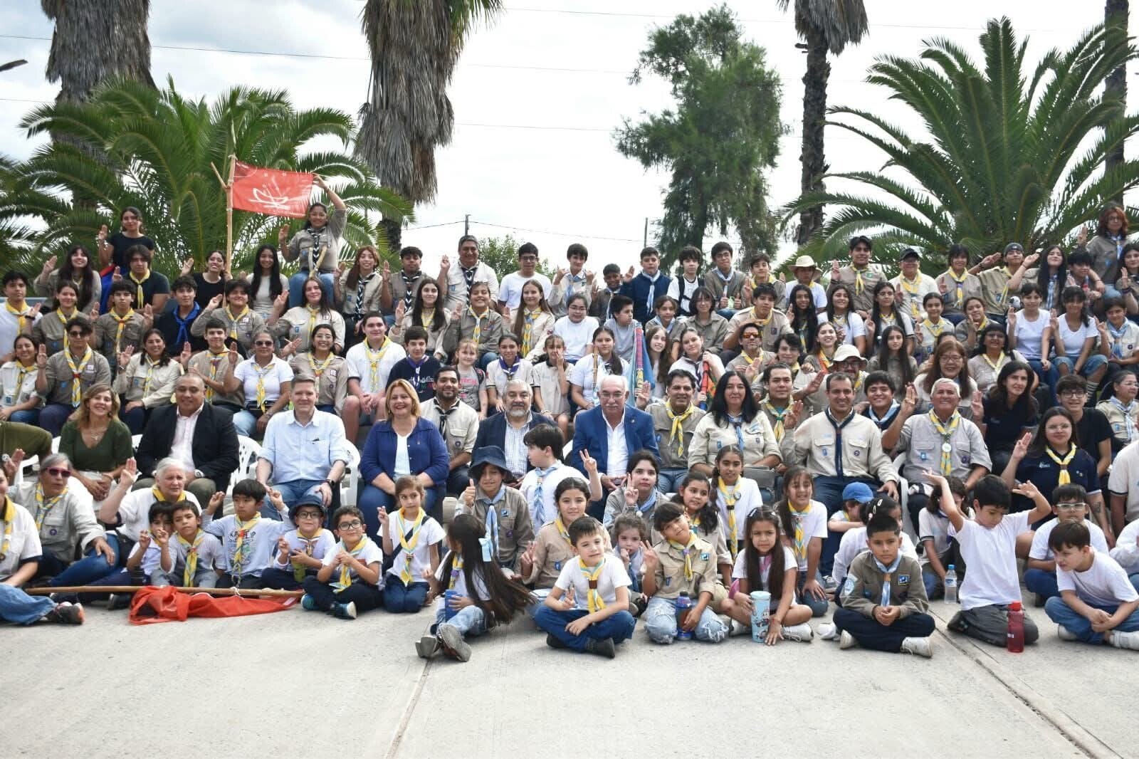 Funcionarios de la Municipalidad participaron de la apertura distrital de Scouts Argentina en el Parque Sur 