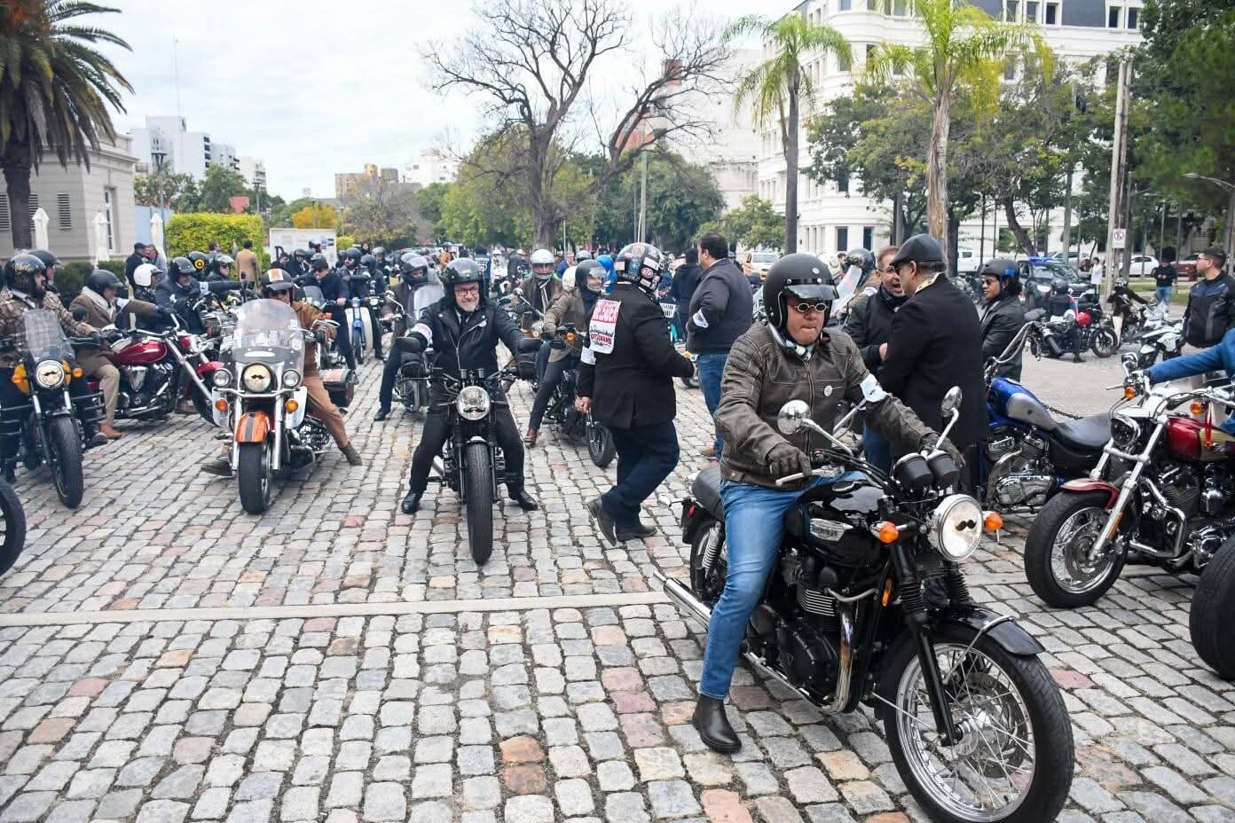 Funcionarios de la Municipalidad participaron del encuentro de motociclistas en el Fórum Funcionarios de la Municipalidad participaron del encuentro de motociclistas en el Fórum