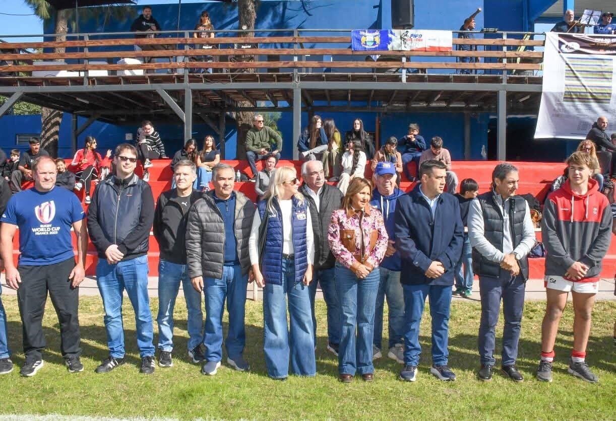 La intendente Fuentes asistió a la apertura del VI Torneo “Pipo de León “ en el Club Old Lions
