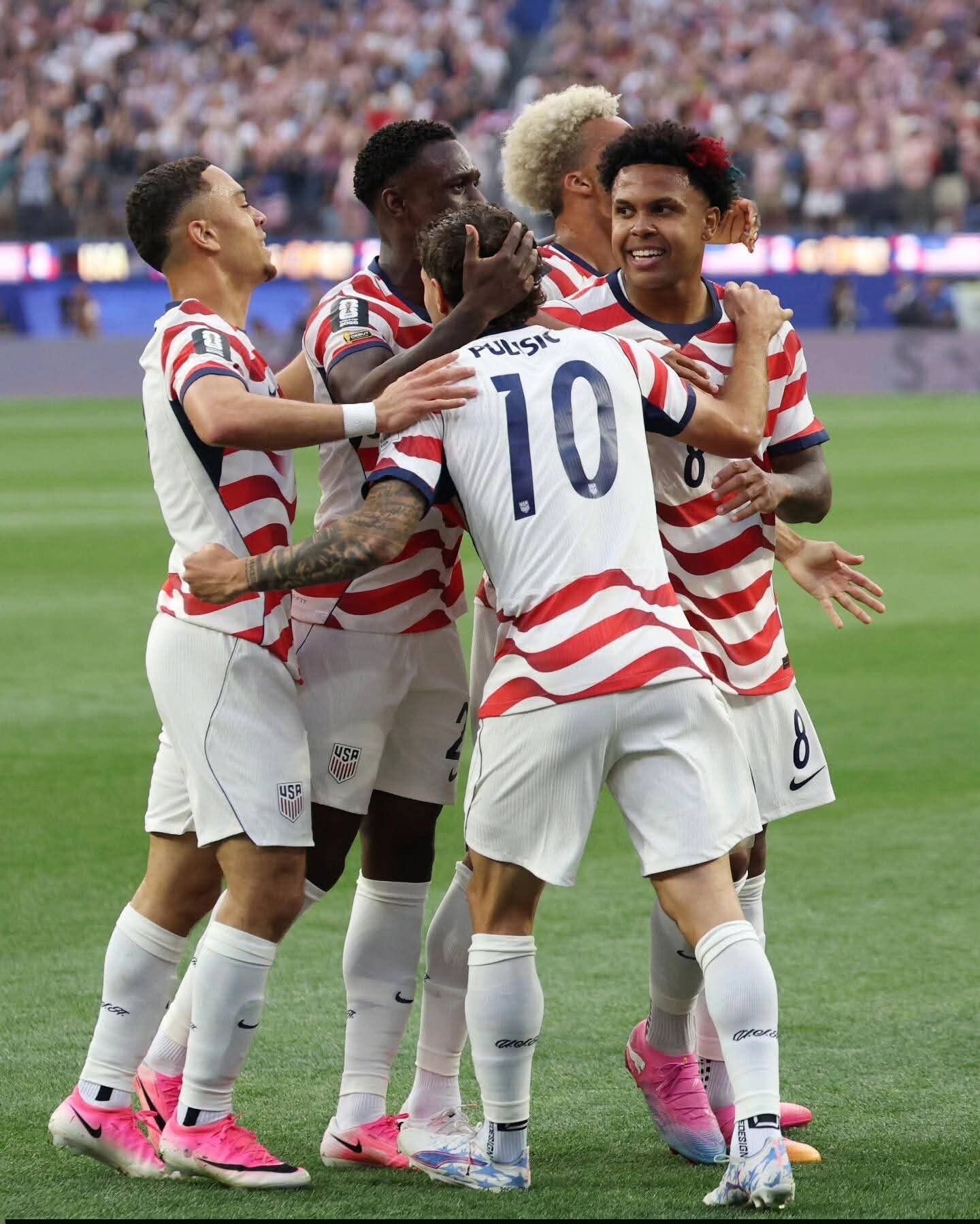 FB_IMG_1781327986921.jpg Estados Unidos goleó y dejó una gran imagen en su debut mundialista