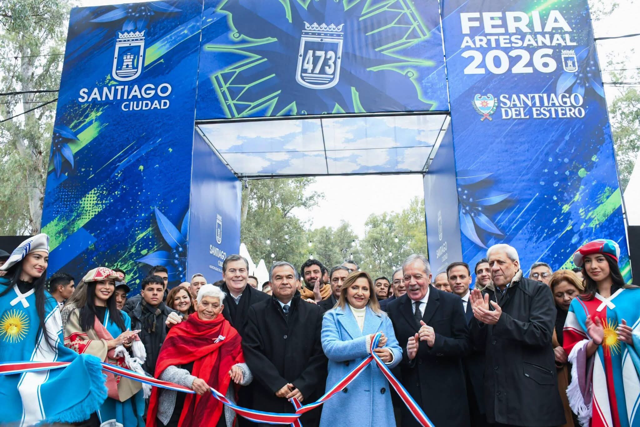 El gobernador Suárez, el senador Zamora y la intendente Fuentes inauguraron la Feria Artesanal 2026 El gobernador Suárez, el senador Zamora y la intendente Fuentes inauguraron la Feria Artesanal 2026