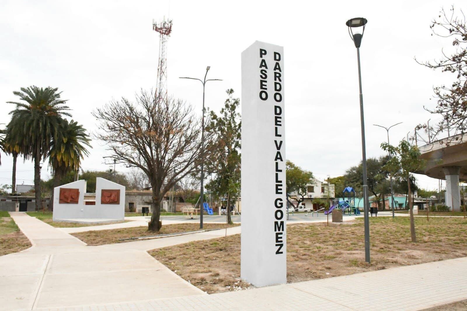 La Municipalidad inaugurará este lunes el paseo Dardo del Valle Gómez en el barrio Francisco de Aguirre La Municipalidad inaugurará este lunes el paseo Dardo del Valle Gómez en el barrio Francisco de Aguirre