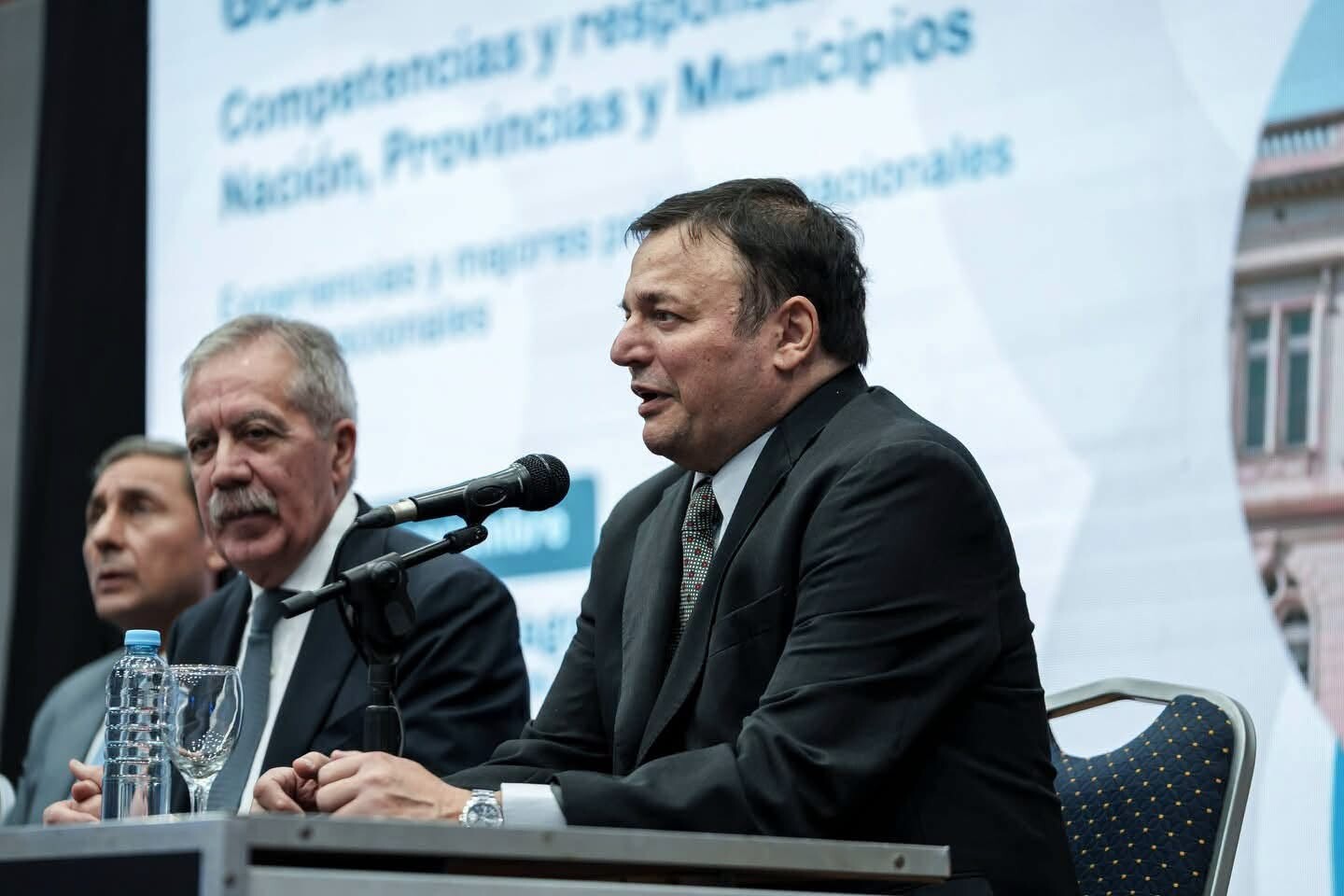 ATILIO CHARA PRESENTÓ SU RENUNCIA AL CARGO DE MINISTRO DE ECONOMÍA DE LA PROVINCIA