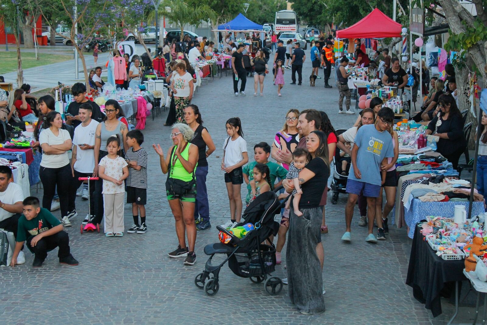 FERIA-DÍA-DE-LA-MADRE-3.jpeg FERIA-DÍA-DE-LA-MADRE-3.jpeg