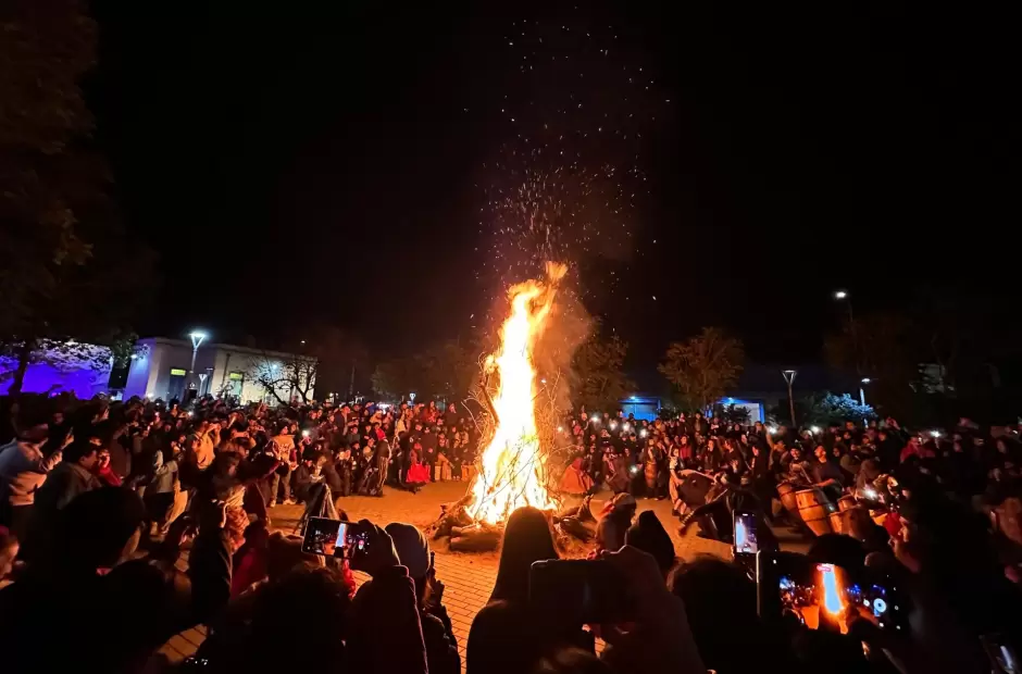 QUEMA DE MUÑECOS Y EXPRESIONES ARTÍSTICAS