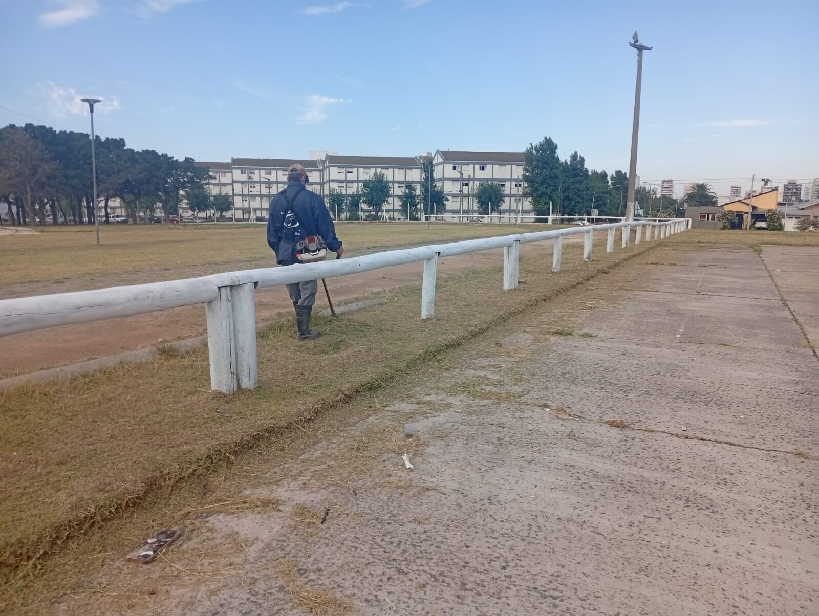 El municipio mantiene operativos permanentes de puesta en valor y limpieza en Necochea y Quequén