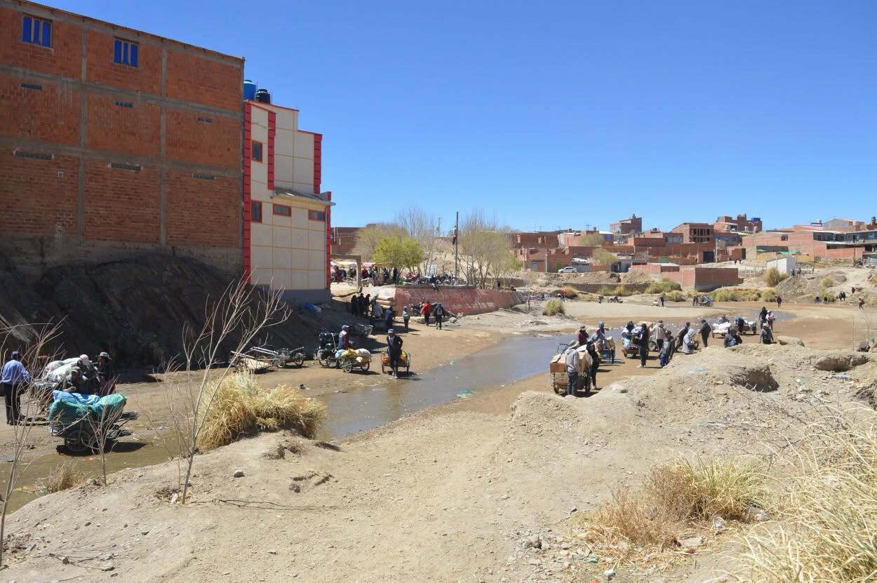 FRONTERA: LA SITUACIÓN DEL PASO POR EL RÍO ENTRE LA QUIACA Y VILLAZÓN