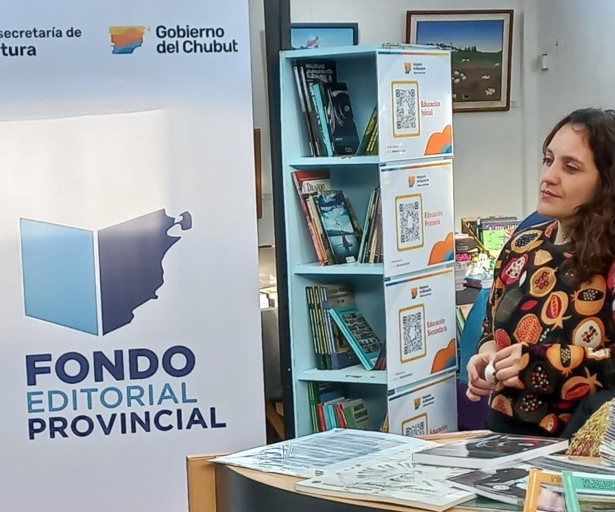 Feria Libro Esquel 2.jpeg Provincia acompaña la realización de la 2° Feria del Libro de Esquel