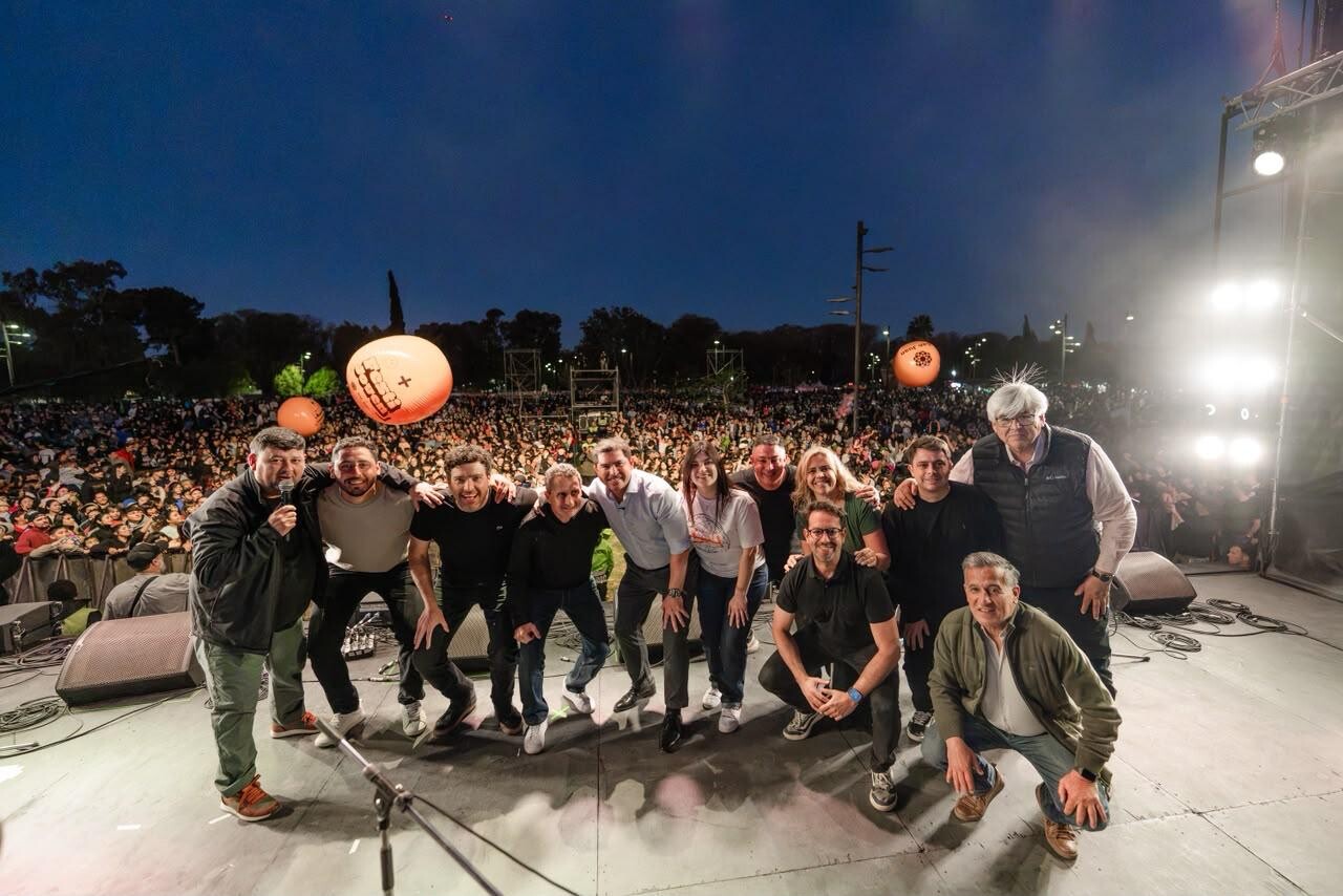 Festi Joven-5.jpeg Más de 30.000 sanjuaninos celebraron la primavera en el Festi Joven del Parque de Mayo